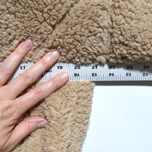 Gilly Hicks Hollister Tan Sherpa Cropped Hoodie Size Small Pants Size XS - Picture 6 of 16